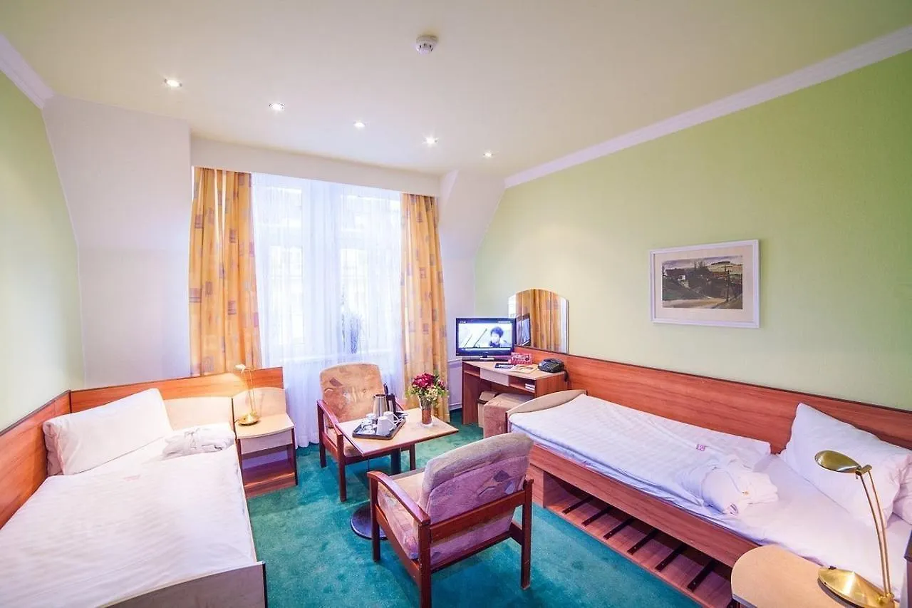 Krivan Hotel Karlsbad 3*,